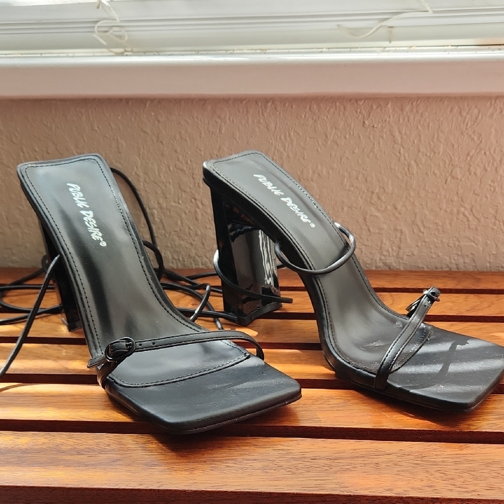 Black square toe strappy chunky heels